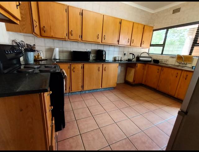 3 BEDROOM HOUSE FOR SALE IN PROTEA PARK